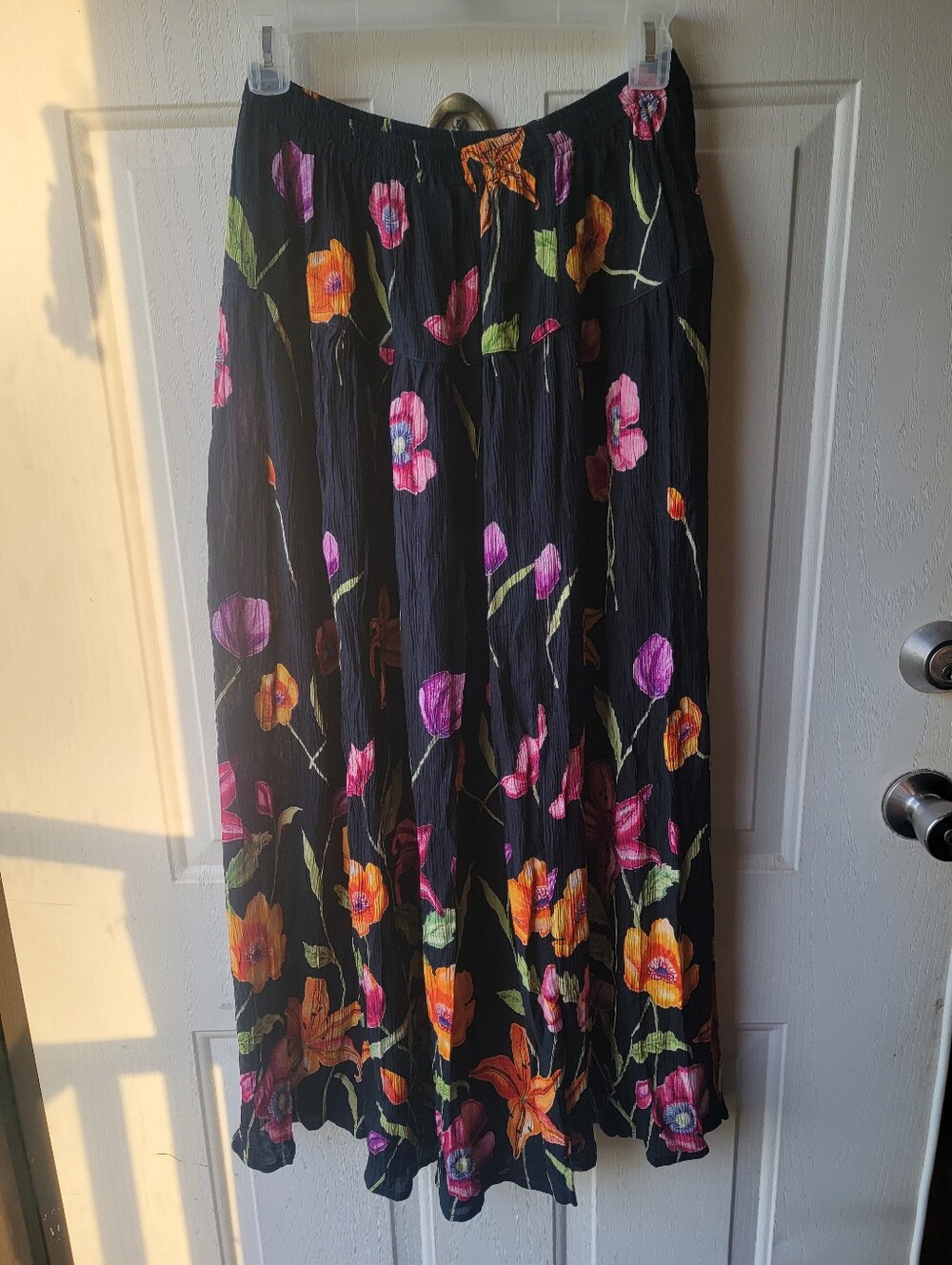 NWT Bila Floral Rayon Skirt Size Medium